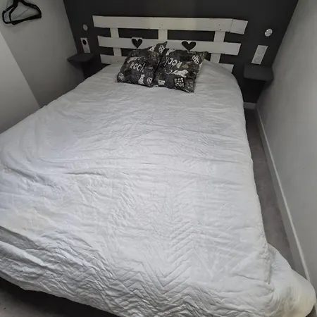 Le Soleil, Dj Compris Panzió *